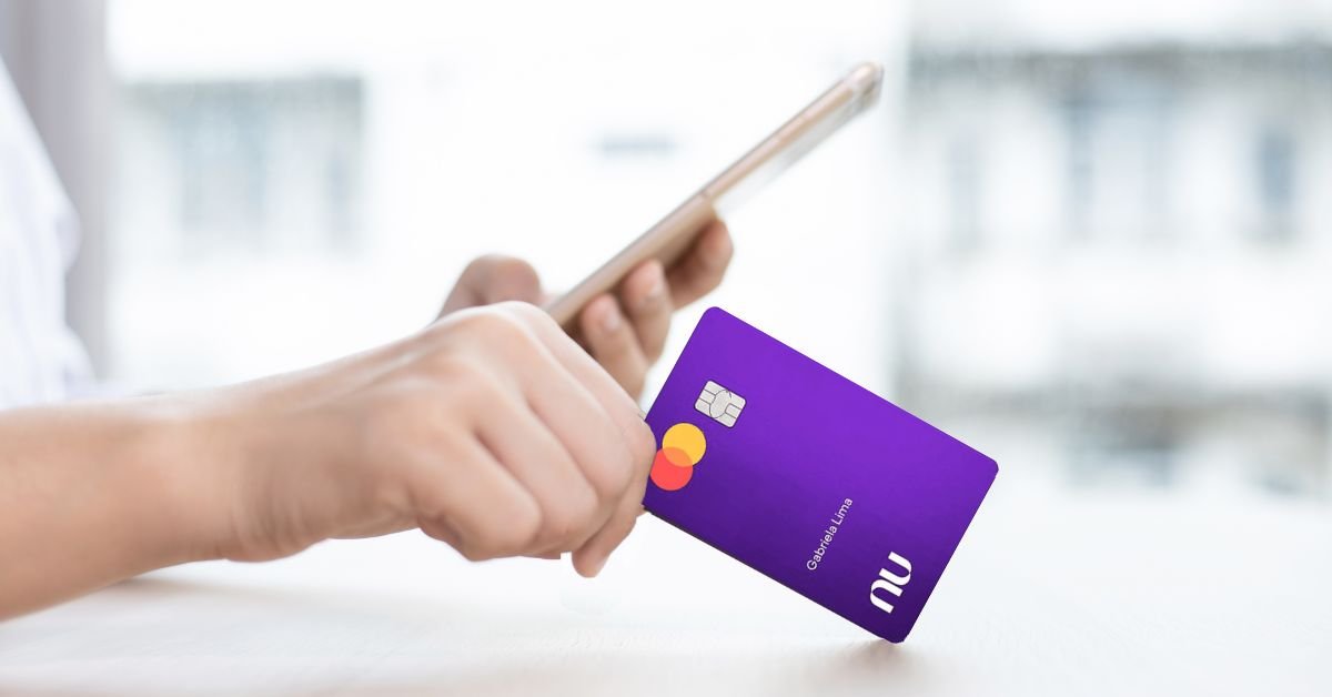 Nubank permitirá trocar pontos do Rewards por milhas na Smiles