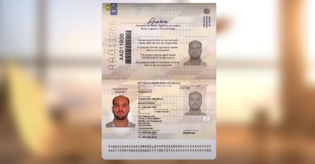 Página de identificação do novo passaporte brasileiro